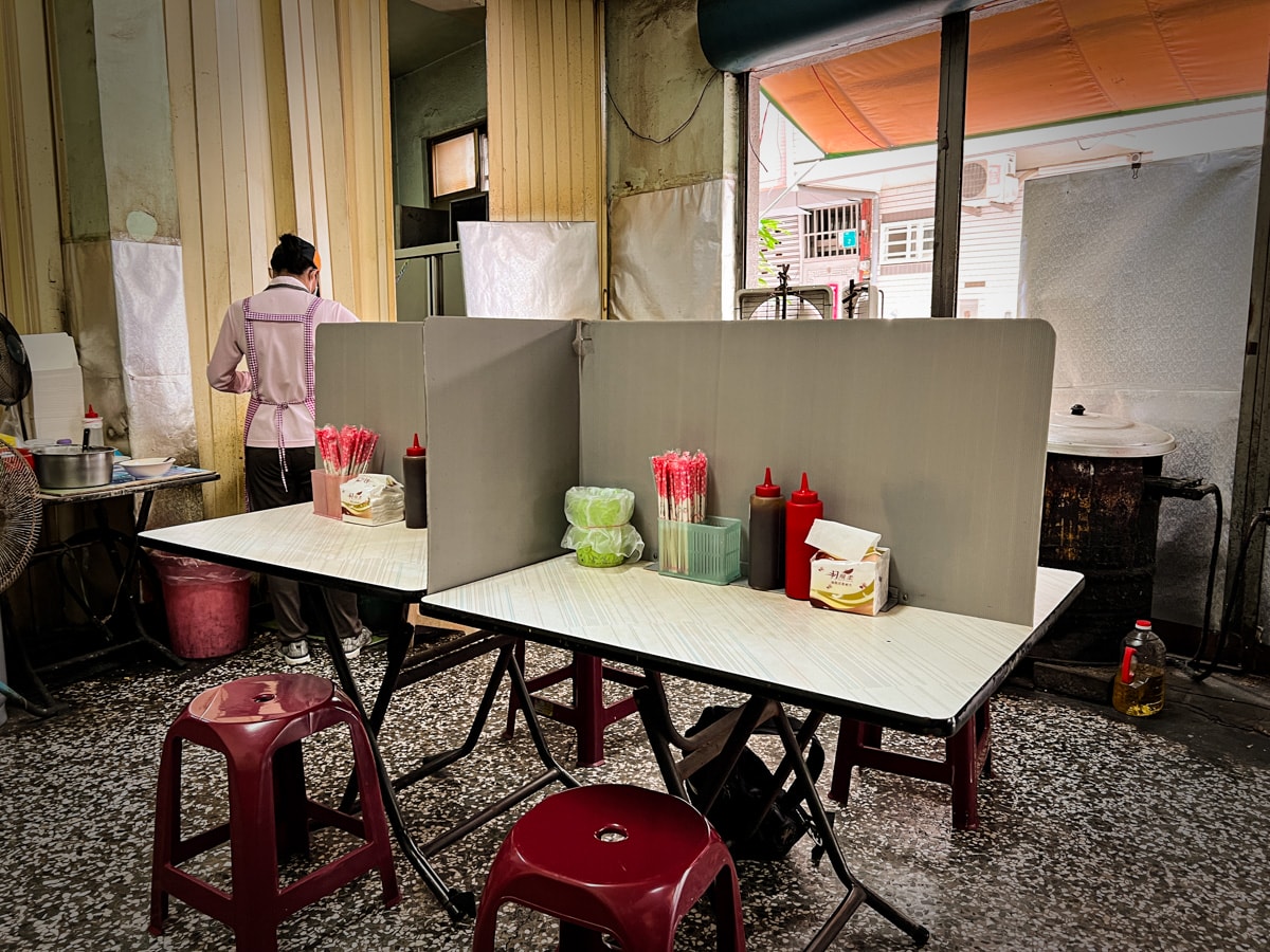 【阿公阿婆蛋餅】2025最新菜單,台南人氣必吃早餐推薦,粉漿蛋餅飄香40多年,古早味傳統手法呈現最高品質! - 第4張圖 【阿公阿婆蛋餅】2025最新菜單,台南人氣必吃早餐推薦,粉漿蛋餅飄香40多年,古早味傳統手法呈現最高品質!