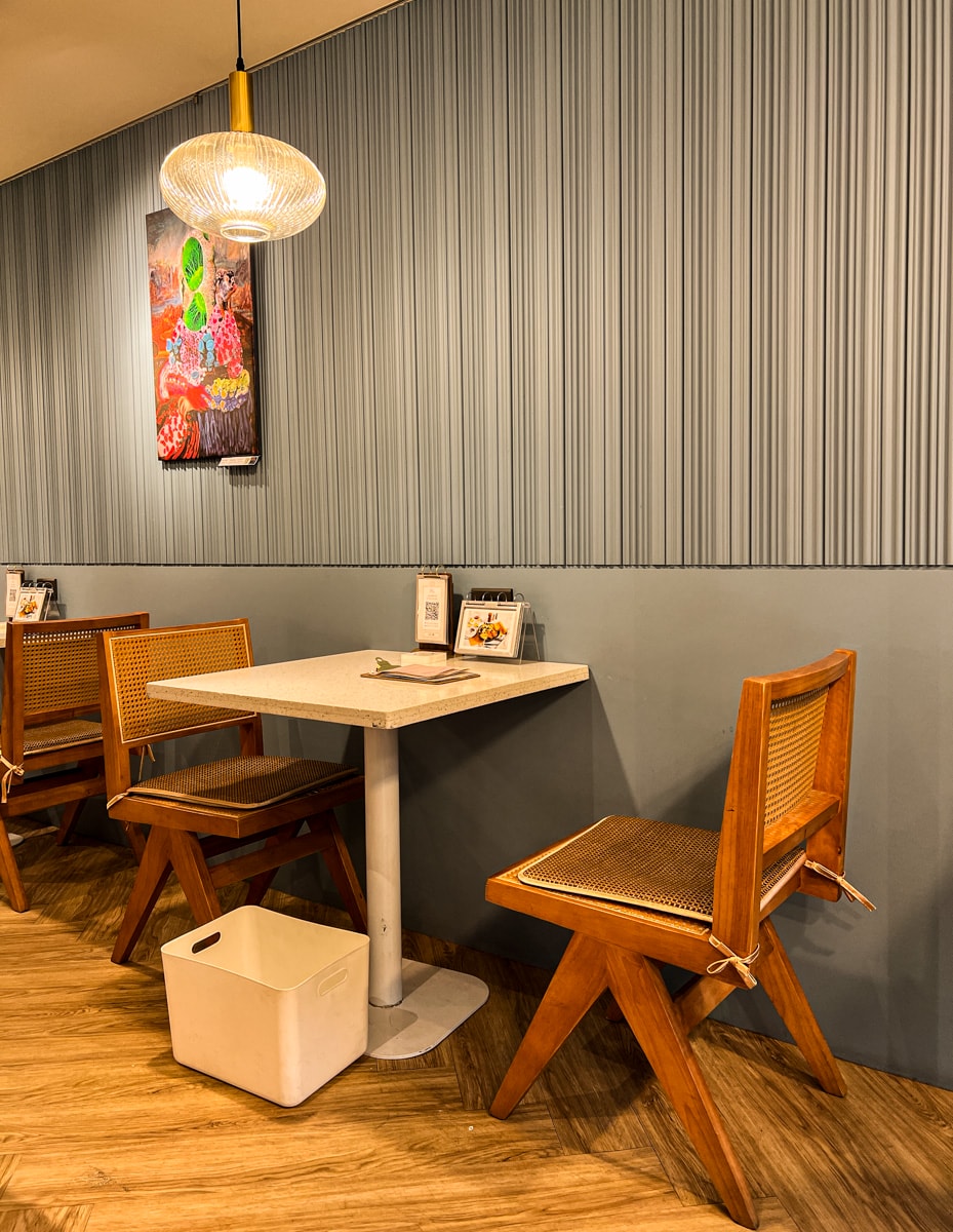 【我在 Cogito Cafe】台南美術館二館附近美食推薦，多樣早午餐與異國特色料理，從早吃到晚的質感主題餐廳