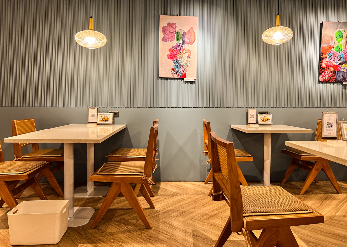 【我在 Cogito Cafe】台南美術館二館附近美食推薦，多樣早午餐與異國特色料理，從早吃到晚的質感主題餐廳