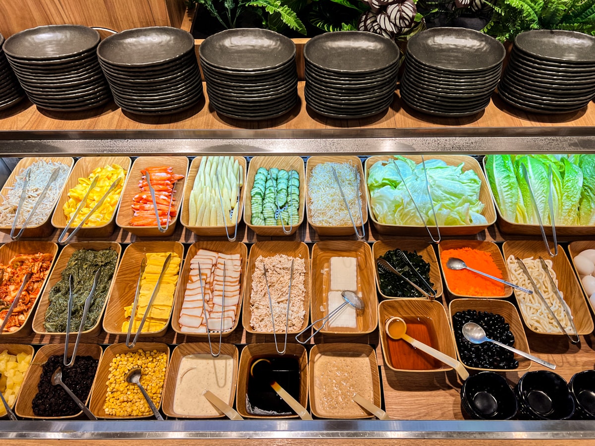 【熊一頂級燒肉】基隆評分最高美食推薦，598元起燒肉制霸！熊一燒肉登頂攻略，基隆唯一無敵海景燒肉吃到飽