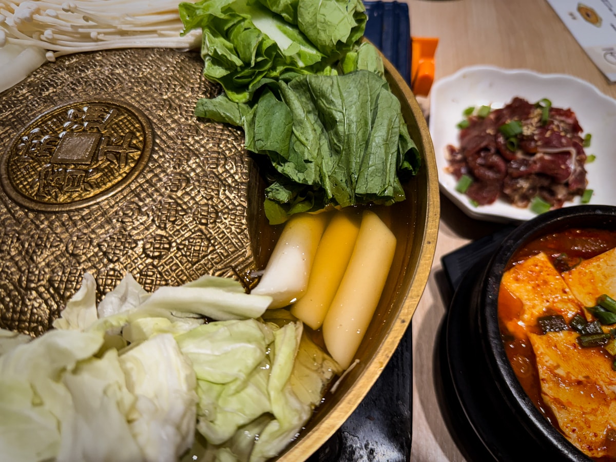 【馬柒韓式料理】中壢韓式料理美食推薦,特色必吃道地銅盤烤肉、韓式炸雞,內用韓式小菜及麥菜無限吃到飽! - 第14張圖 【馬柒韓式料理】中壢韓式料理美食推薦,特色必吃道地銅盤烤肉、韓式炸雞,內用韓式小菜及麥菜無限吃到飽!