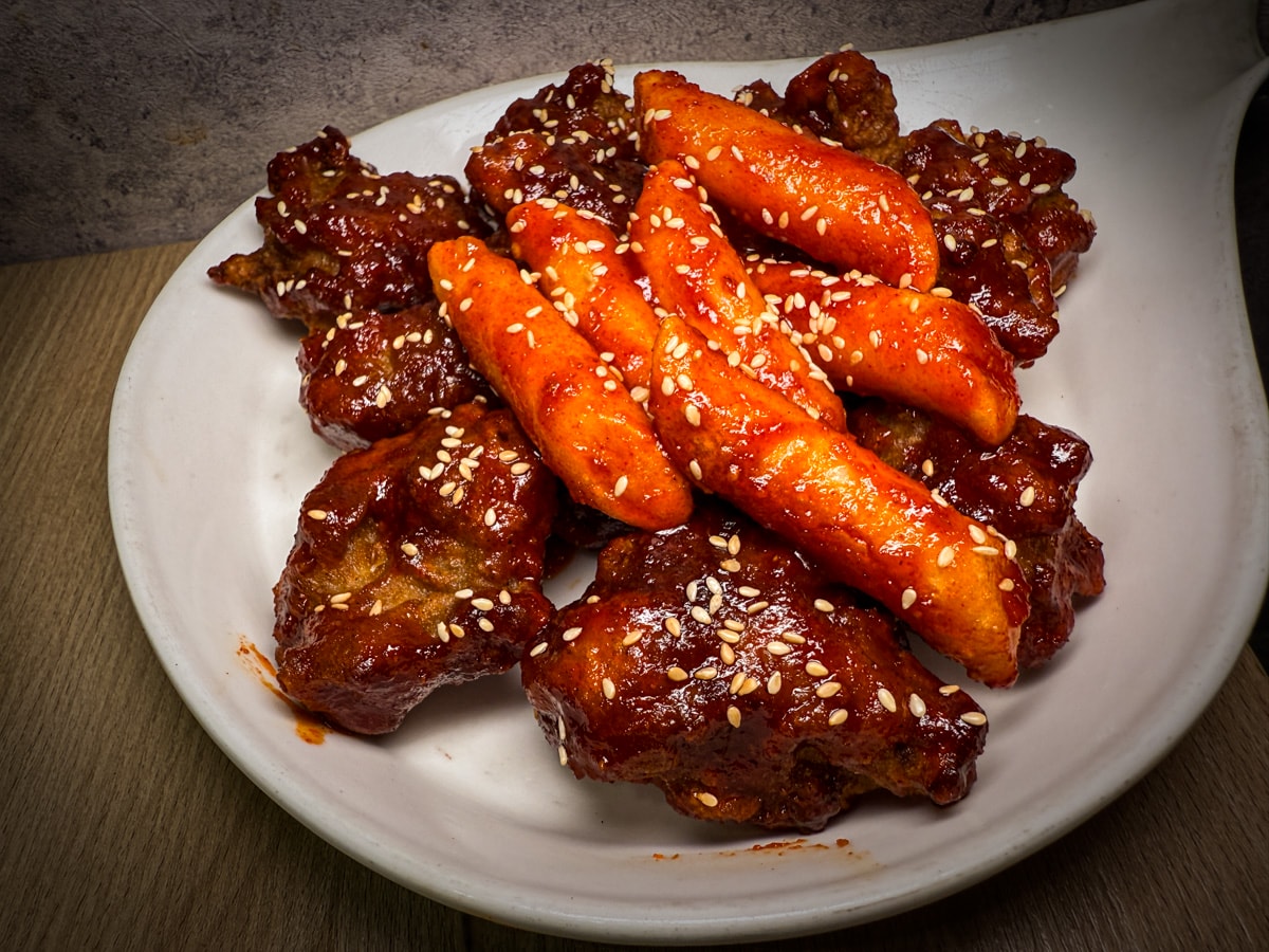 【馬柒韓式料理】中壢韓式料理美食推薦,特色必吃道地銅盤烤肉、韓式炸雞,內用韓式小菜及麥菜無限吃到飽! - 第27張圖 【馬柒韓式料理】中壢韓式料理美食推薦,特色必吃道地銅盤烤肉、韓式炸雞,內用韓式小菜及麥菜無限吃到飽!