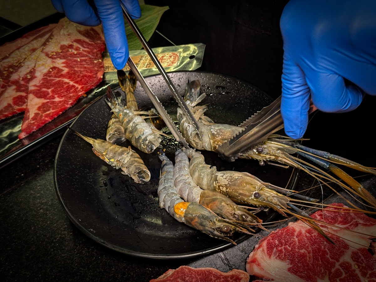 【匠夯日式無煙燒肉】桃園燒烤吃到飽美食推薦，3分鐘內送上所有肉盤否則就送你免費吃肉！689元起享受火烤兩吃頂級饗宴