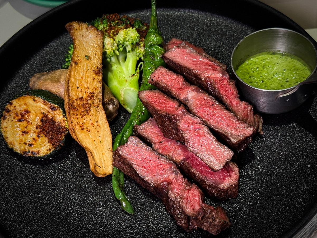 【拾青春】中壢評分最高美食餐廳推薦，精緻地中海料理、特色手作甜點，內用套餐可以續加前菜！