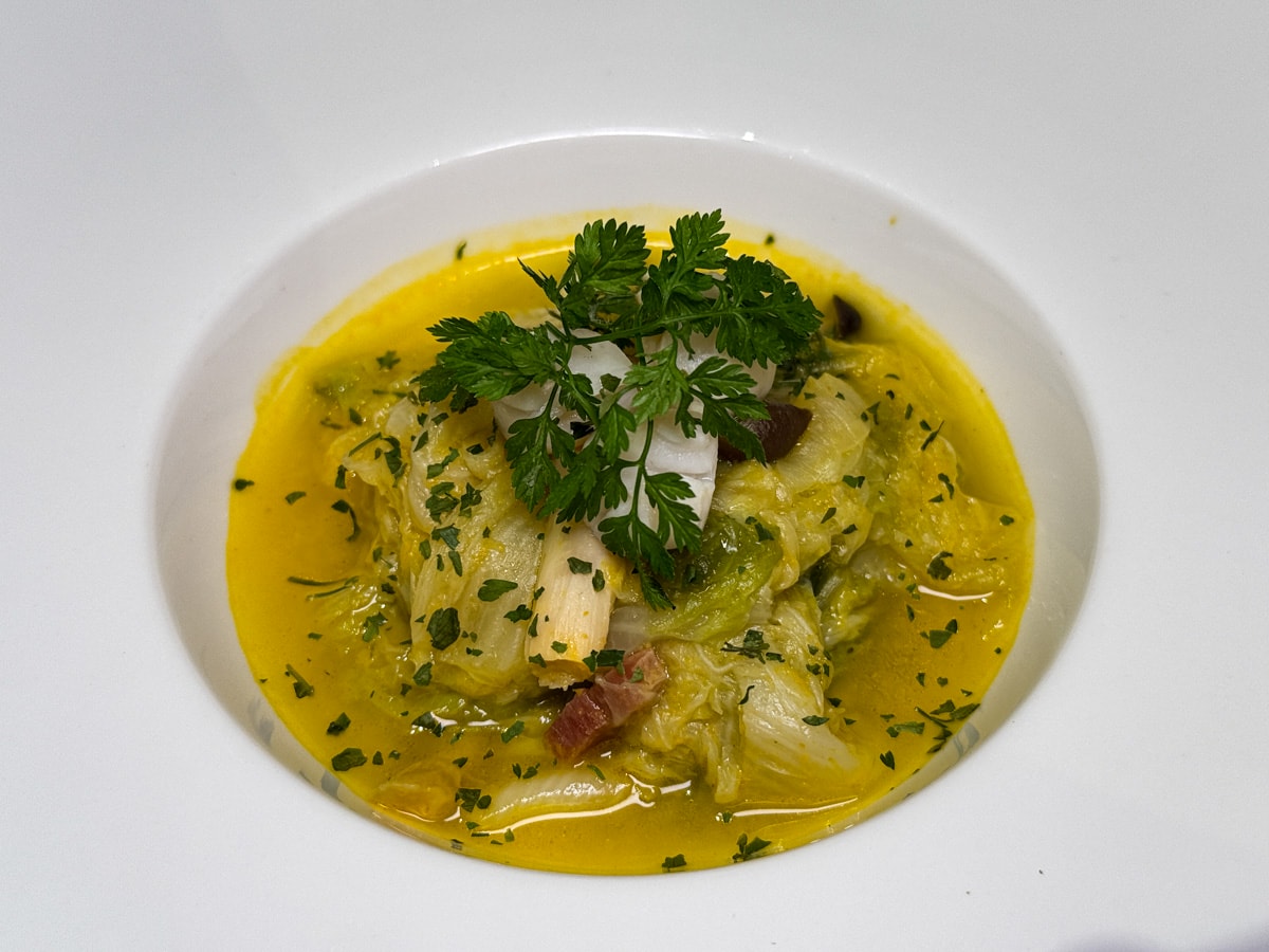 【拾青春】中壢評分最高美食餐廳推薦，精緻地中海料理、特色手作甜點，內用套餐可以續加前菜！