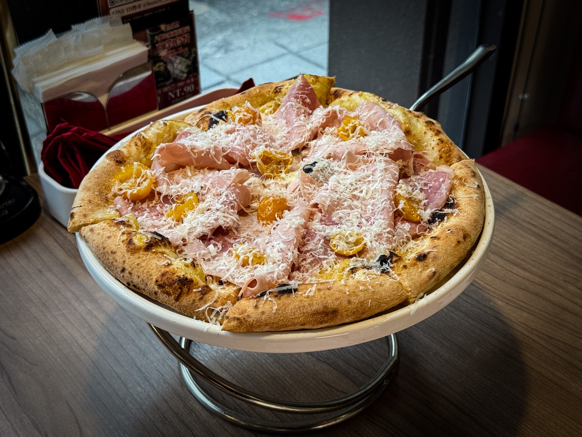 【BANCO 窯烤PIZZA】台北小巨蛋美食餐廳推薦,國際比賽獲獎窯烤披薩!超人氣道地正統義式餐廳! - 第35張圖 【BANCO 窯烤PIZZA】台北小巨蛋美食餐廳推薦,國際比賽獲獎窯烤披薩!超人氣道地正統義式餐廳!