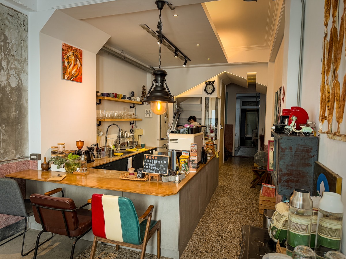 【Share House Cafe】台南新美街咖啡廳推薦，手作輕食甜點與單品咖啡，特色質感老宅咖啡廳