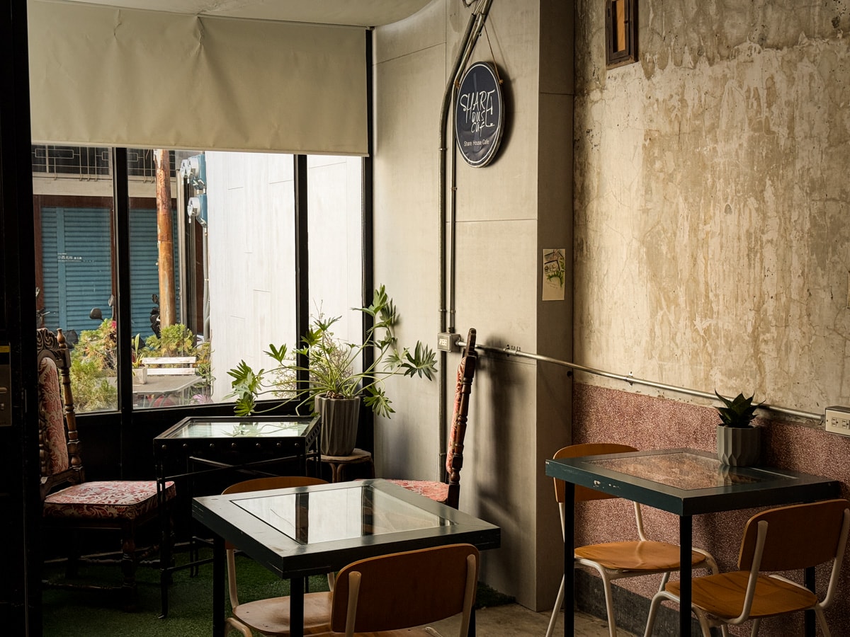 【Share House Cafe】台南新美街咖啡廳推薦，手作輕食甜點與單品咖啡，特色質感老宅咖啡廳
