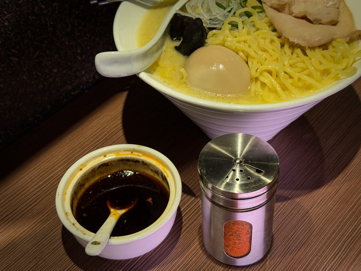 【淳鳩一夫拉麵】台南中西區拉麵美食推薦，250元起享受客製化拉麵，在地人唯一指名排隊拉麵店！