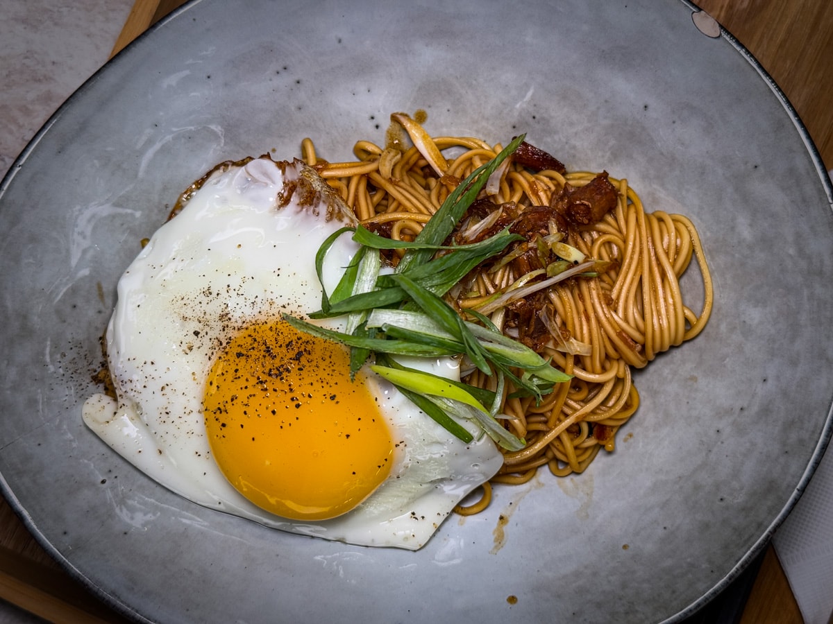 【Gooday Cafe】高雄三多商圈咖啡廳美食推薦，特色輕食套餐與多款手作甜點，前鎮區包場聚會餐廳首選