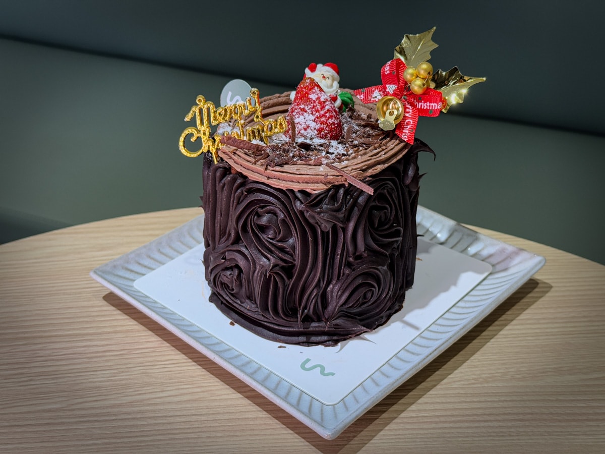 【FOUR U Coffee】高雄巨蛋咖啡廳美食推薦，必吃四吋蛋糕與特色輕食，漢神巨蛋附近最質感的美食餐廳！