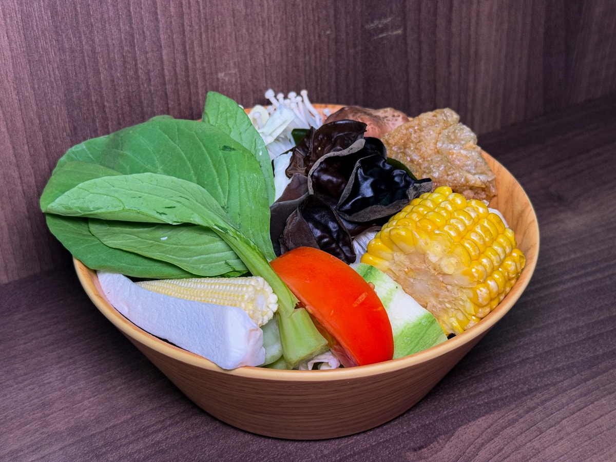 【初殿鍋物】中和景安站火鍋美食推薦，平日套餐299元起，內建超好吃被火鍋耽誤的滷肉飯！