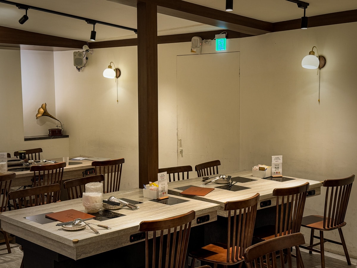 【初殿鍋物】台北永春站人氣火鍋美食推薦，平日套餐299元起，信義區必吃的平價火鍋餐廳推薦！
