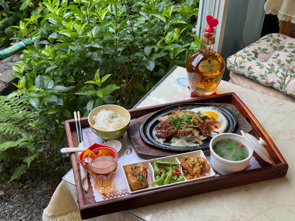 【幸福王國庭園餐廳】新北三芝秘境餐廳美食推薦，在地深耕15年的職人料理，450元起大啖精緻套餐！