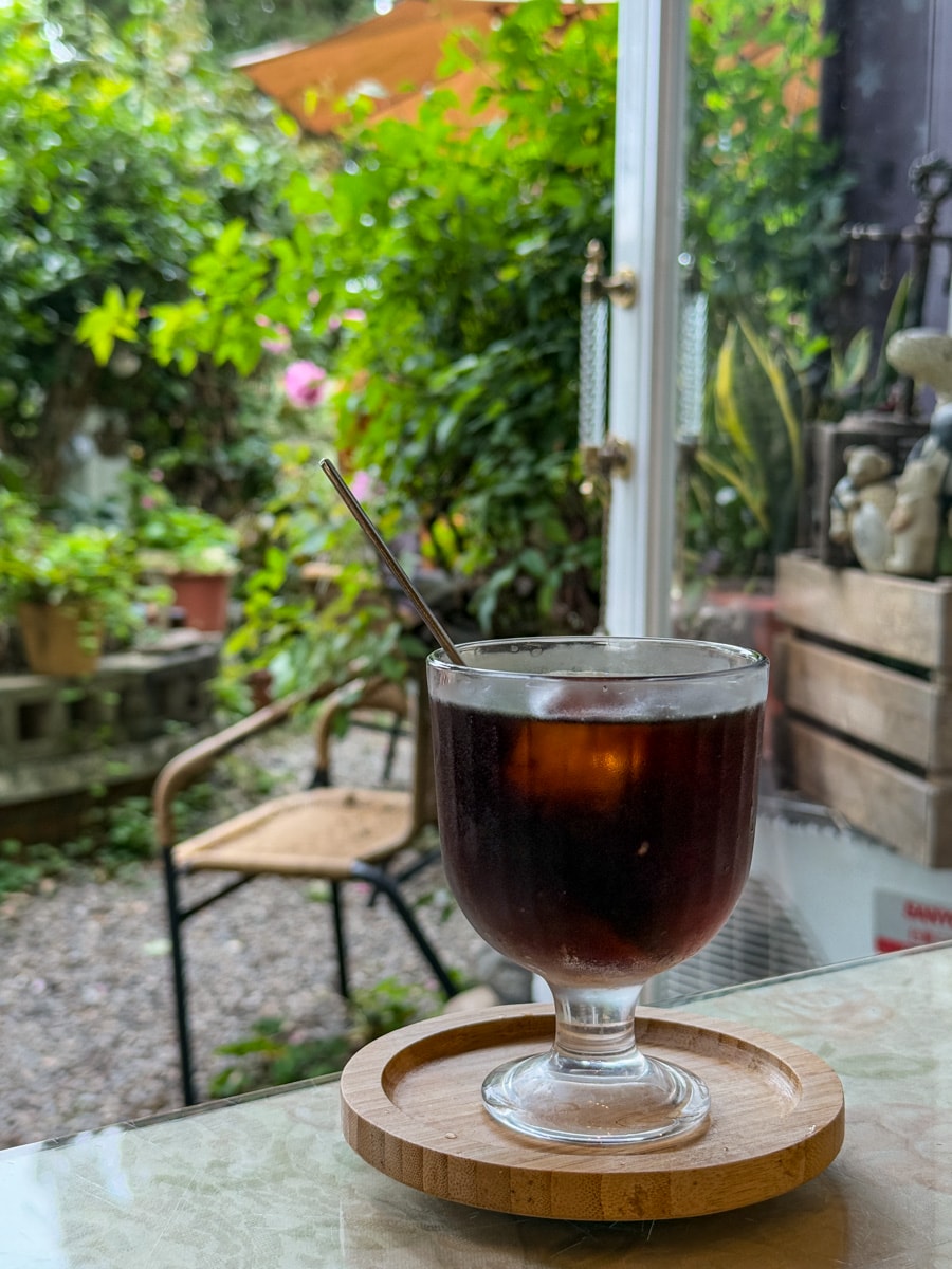 【幸福王國庭園餐廳】新北三芝秘境餐廳美食推薦，在地深耕15年的職人料理，450元起大啖精緻套餐！