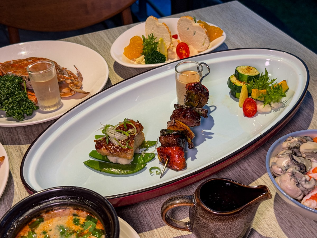 【煙波花時間-宜蘭傳藝】宜蘭評分最高的住宿飯店推薦，一泊二饗夜宿宜蘭傳藝園區，全台唯一藝城古遊飯店！