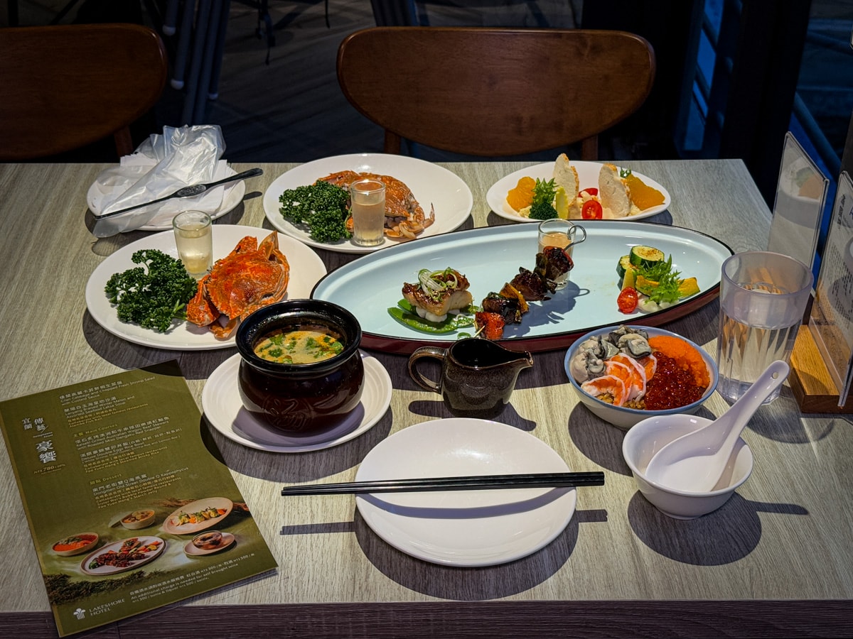 【煙波花時間-宜蘭傳藝】宜蘭評分最高的住宿飯店推薦，一泊二饗夜宿宜蘭傳藝園區，全台唯一藝城古遊飯店！
