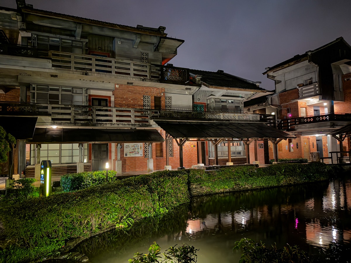 【煙波花時間-宜蘭傳藝】宜蘭評分最高的住宿飯店推薦，一泊二饗夜宿宜蘭傳藝園區，全台唯一藝城古遊飯店！