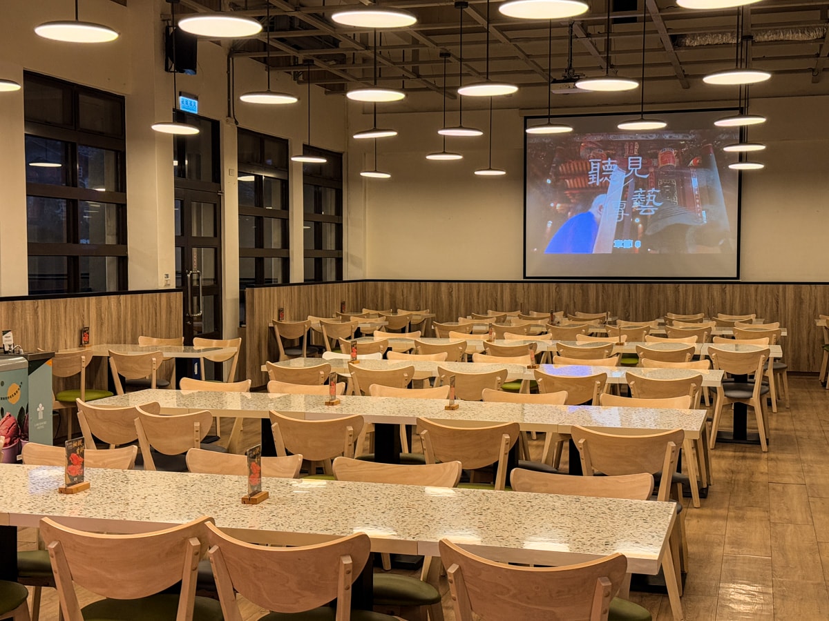 【煙波花時間-宜蘭傳藝】宜蘭評分最高的住宿飯店推薦，一泊二饗夜宿宜蘭傳藝園區，全台唯一藝城古遊飯店！