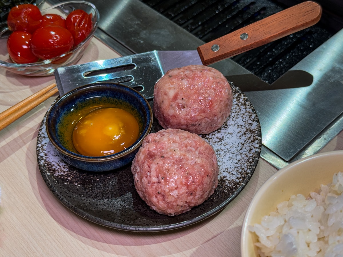 【燒肉政宗】新北中和必吃燒肉推薦，現場手切嚴選頂級肉品！內用小菜無限續，舌尖上的美味饗宴！