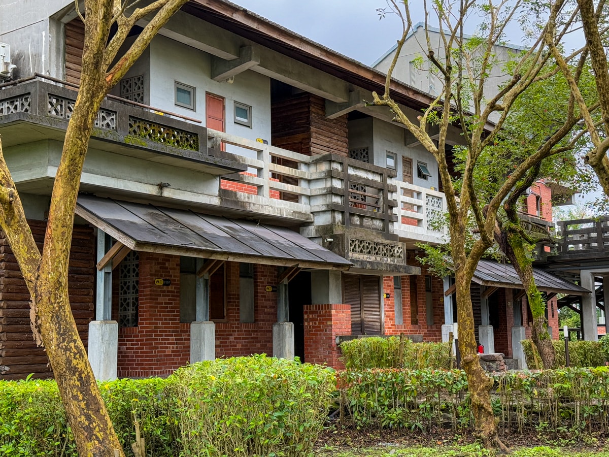 【煙波花時間-宜蘭傳藝】宜蘭評分最高的住宿飯店推薦，一泊二饗夜宿宜蘭傳藝園區，全台唯一藝城古遊飯店！