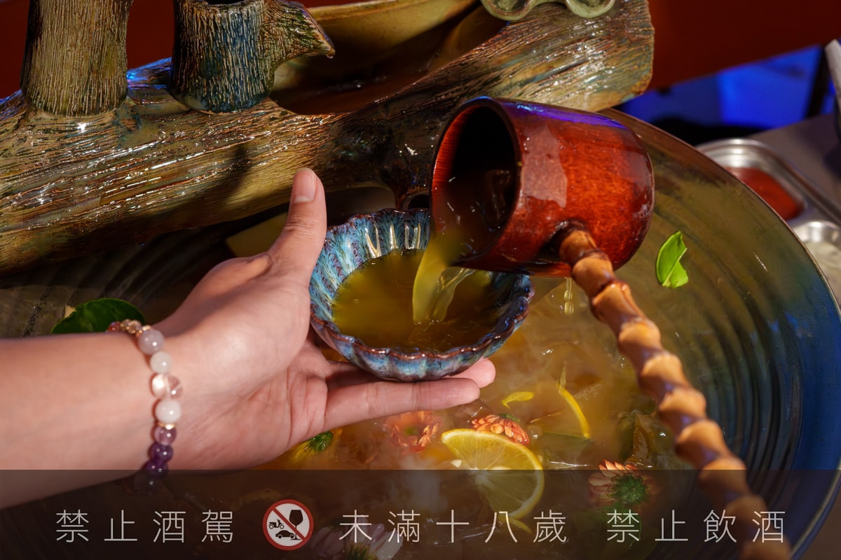 【無心戒酒互助會-武昌分會】台北西門人氣酒吧推薦,酒精狂徒必喝獨家特製PUNCH!台灣主題特色調酒搭配下酒菜 - 第49張圖 【無心戒酒互助會-武昌分會】台北西門人氣酒吧推薦,酒精狂徒必喝獨家特製PUNCH!台灣主題特色調酒搭配下酒菜