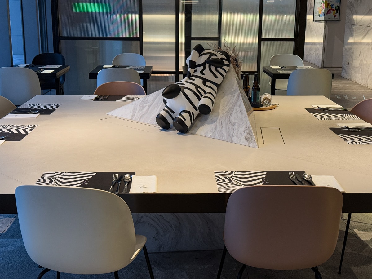 【台中大毅老爺行旅】台中西區必住絕美飯店推薦,精心設計9大質感房型,旅店中的美術館! - 第37張圖 【台中大毅老爺行旅】台中西區必住絕美飯店推薦,精心設計9大質感房型,旅店中的美術館!