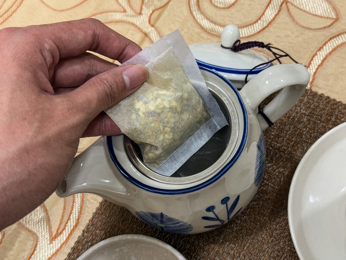 最新｜3款人氣漢方養生茶推薦！品盛堂、翰方御品、樂木集評價解析，選購指南必看！