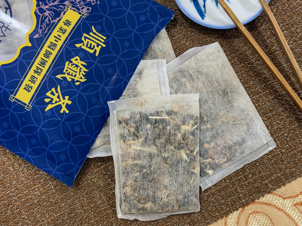 最新｜3款人氣漢方養生茶推薦！品盛堂、翰方御品、樂木集評價解析，選購指南必看！
