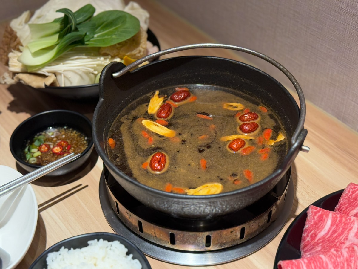 【匯川暖心鍋物】中和站必吃質感火鍋推薦,350元起開鍋享4種副食吃到飽,飲料冰淇淋無限供應! - 第25張圖 【匯川暖心鍋物】中和站必吃質感火鍋推薦,350元起開鍋享4種副食吃到飽,飲料冰淇淋無限供應!