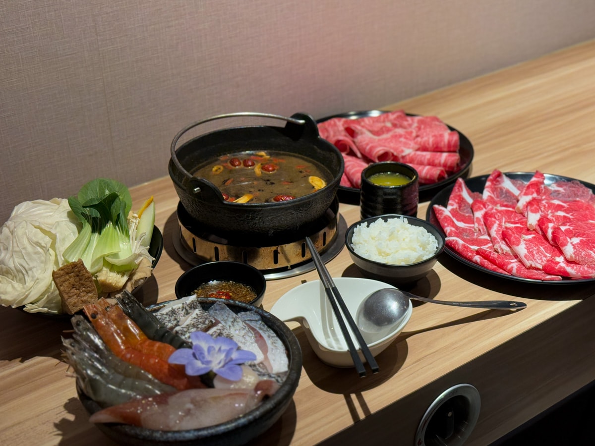 【匯川暖心鍋物】中和站必吃質感火鍋推薦,350元起開鍋享4種副食吃到飽,飲料冰淇淋無限供應! - 第24張圖 【匯川暖心鍋物】中和站必吃質感火鍋推薦,350元起開鍋享4種副食吃到飽,飲料冰淇淋無限供應!
