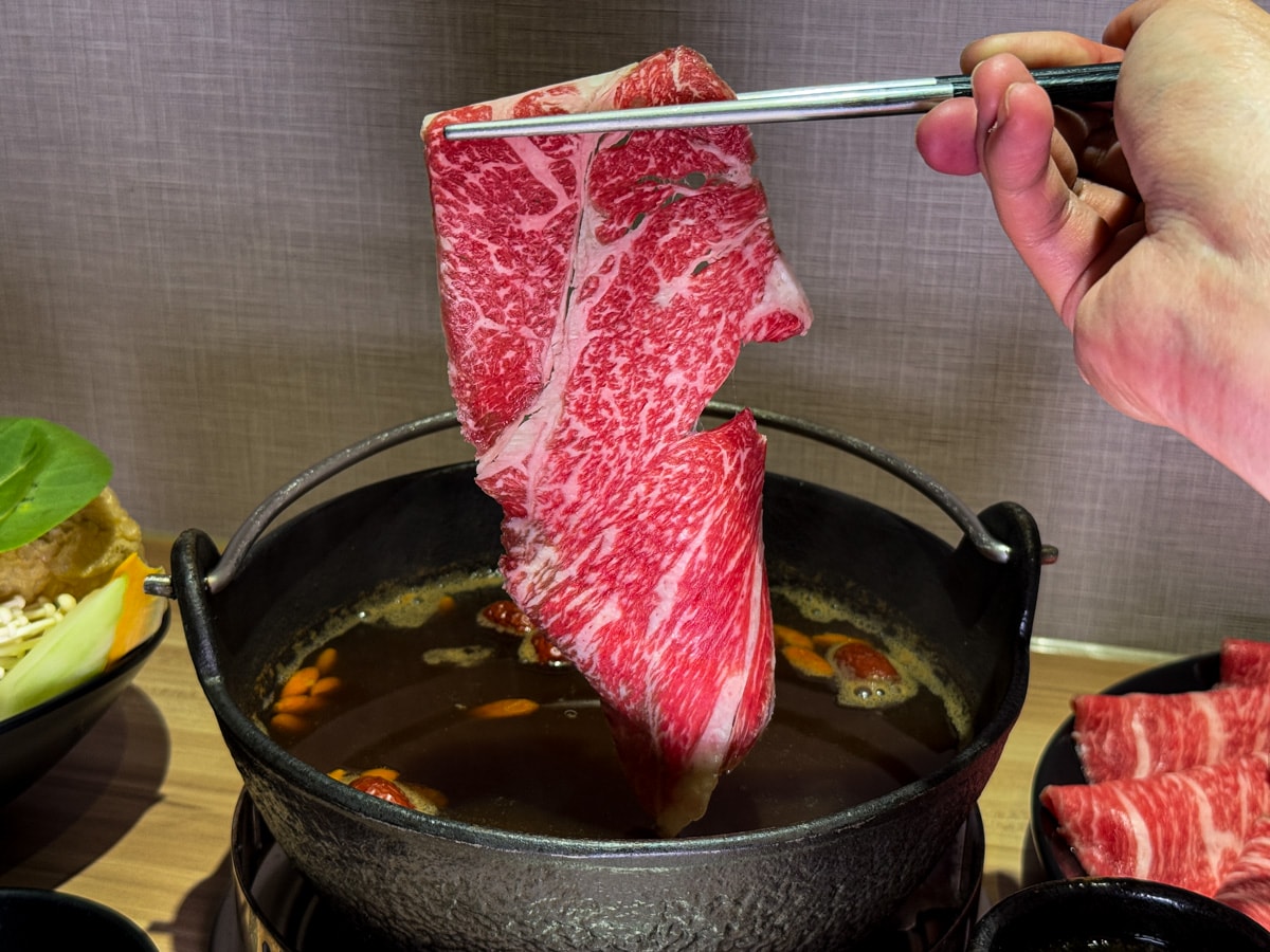 【匯川暖心鍋物】中和站必吃質感火鍋推薦,350元起開鍋享4種副食吃到飽,飲料冰淇淋無限供應! - 第35張圖 【匯川暖心鍋物】中和站必吃質感火鍋推薦,350元起開鍋享4種副食吃到飽,飲料冰淇淋無限供應!