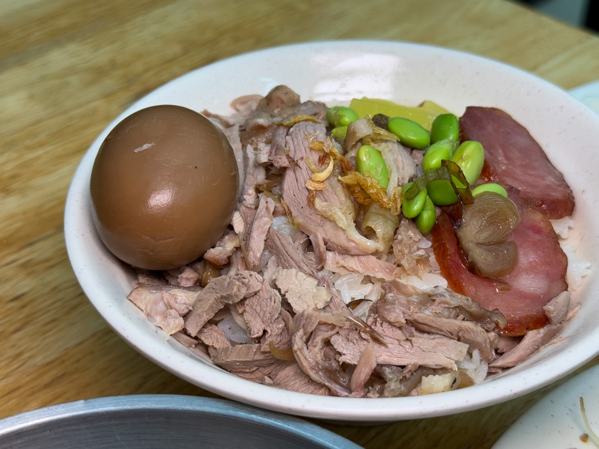 【鐘點棧 當歸鴨】新北永和樂華夜市小吃推薦,傳承古早味當歸鴨,內用當歸湯免費續加! - 第19張圖 【鐘點棧 當歸鴨】新北永和樂華夜市小吃推薦,傳承古早味當歸鴨,內用當歸湯免費續加!