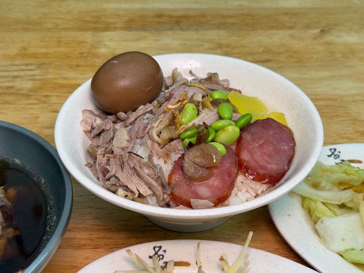 【鐘點棧 當歸鴨】新北永和樂華夜市小吃推薦,傳承古早味當歸鴨,內用當歸湯免費續加! - 第18張圖 【鐘點棧 當歸鴨】新北永和樂華夜市小吃推薦,傳承古早味當歸鴨,內用當歸湯免費續加!