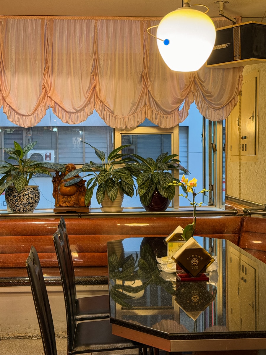 【台北東一排骨總店】台北西門附近必吃美食推薦,營業超過一甲子的古早美味,必吃老字號排骨飯! - 第8張圖 【台北東一排骨總店】台北西門附近必吃美食推薦,營業超過一甲子的古早美味,必吃老字號排骨飯!