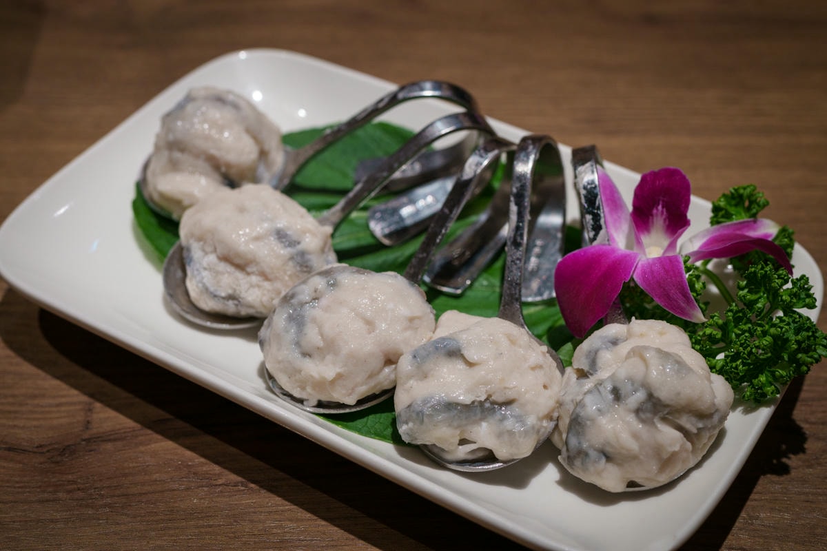 【星曜雞湯】台北中山必吃美食推薦，台灣雞湯界的LV，2880元起大啖全雞金湯！中山區頂級包場聚會首選