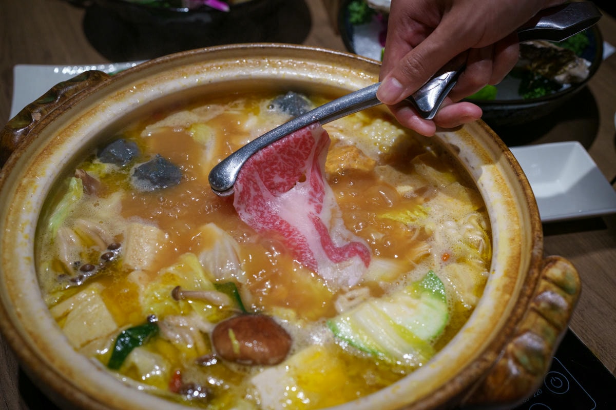 【星曜雞湯】台北中山必吃美食推薦，台灣雞湯界的LV，2880元起大啖全雞金湯！中山區頂級包場聚會首選