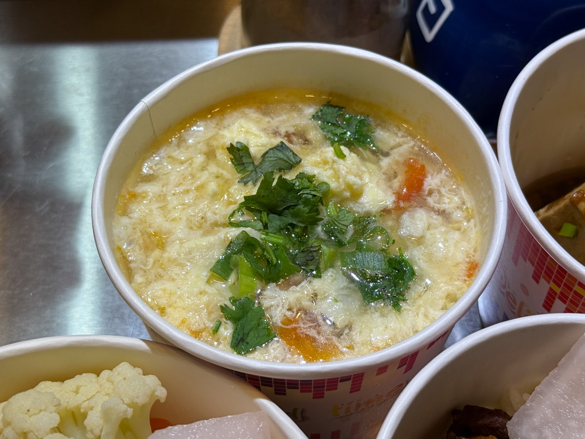 【狄咖滷肉飯】台北松山必吃宵夜推薦,60元起大啖深夜滷肉飯令人魂牽夢縈!營業到凌晨的深夜食堂! - 第19張圖 【狄咖滷肉飯】台北松山必吃宵夜推薦,60元起大啖深夜滷肉飯令人魂牽夢縈!營業到凌晨的深夜食堂!
