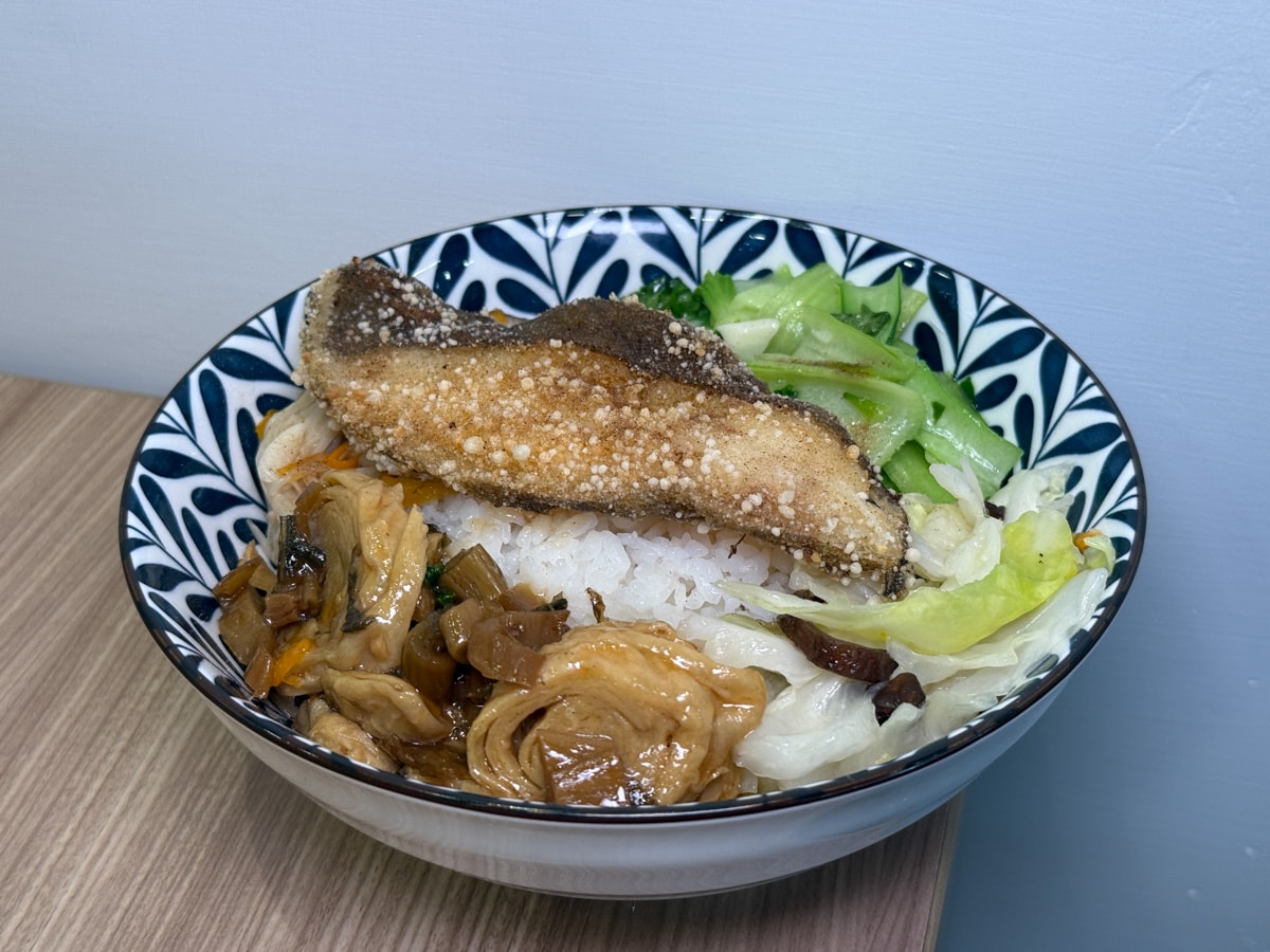 【極度飯桶】中和精緻便當推薦，14種便當飽足感滿分！內用自取享免費湯品，致力成為便當店領導品牌！