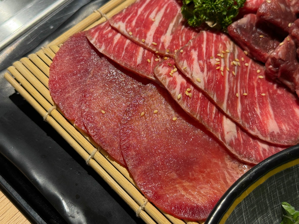【伊笠燒肉-EZ燒肉】桃園評分最高的個人燒肉美食推薦，24種精緻燒烤套餐，特色必吃盛合、雙拼！