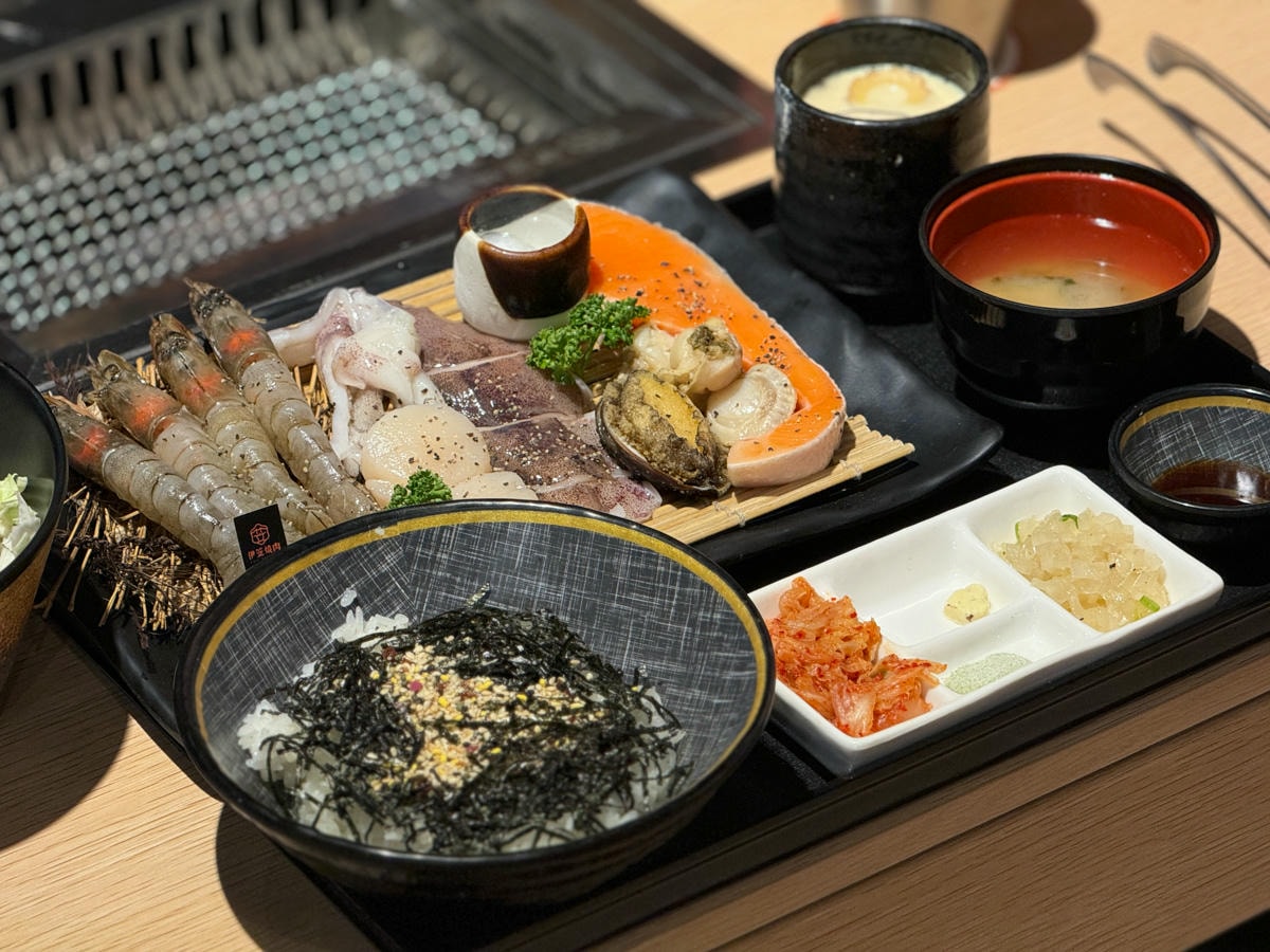 【伊笠燒肉-EZ燒肉】桃園評分最高的個人燒肉美食推薦，24種精緻燒烤套餐，特色必吃盛合、雙拼！