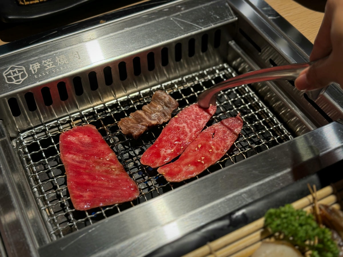 【伊笠燒肉-EZ燒肉】桃園評分最高的個人燒肉美食推薦，24種精緻燒烤套餐，特色必吃盛合、雙拼！