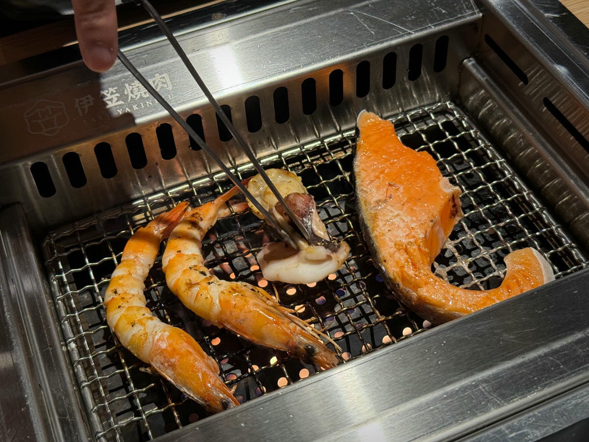 【伊笠燒肉-EZ燒肉】桃園評分最高的個人燒肉美食推薦，24種精緻燒烤套餐，特色必吃盛合、雙拼！