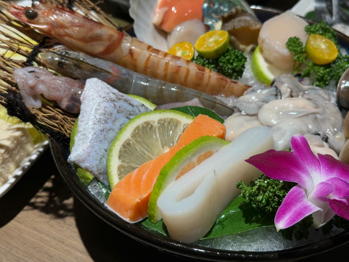 【星曜雞湯】台北中山必吃美食推薦，台灣雞湯界的LV，2880元起大啖全雞金湯！中山區頂級包場聚會首選