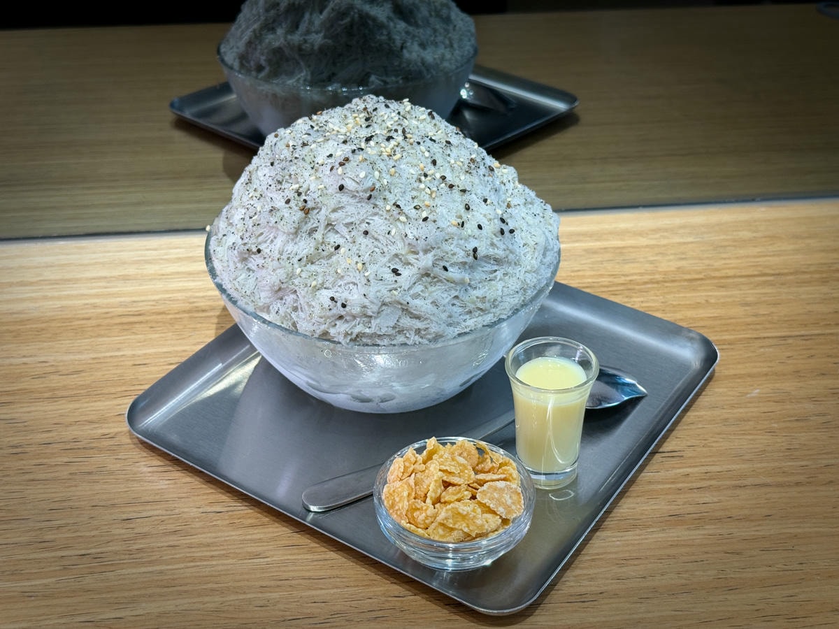 【澄峰冰舖】台南評分最高必吃雪花冰，4大系列超過40種口味！全手作冰磚的超人氣深夜雪花冰！