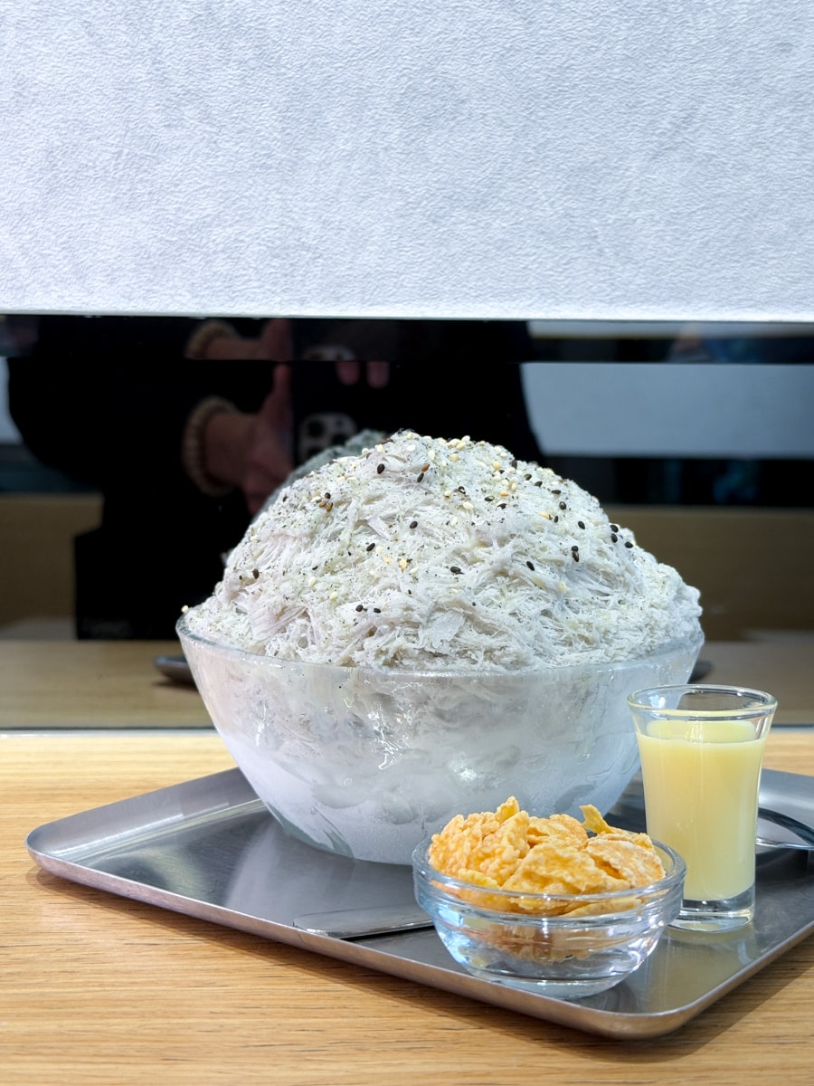 【澄峰冰舖】台南評分最高必吃雪花冰，4大系列超過40種口味！全手作冰磚的超人氣深夜雪花冰！