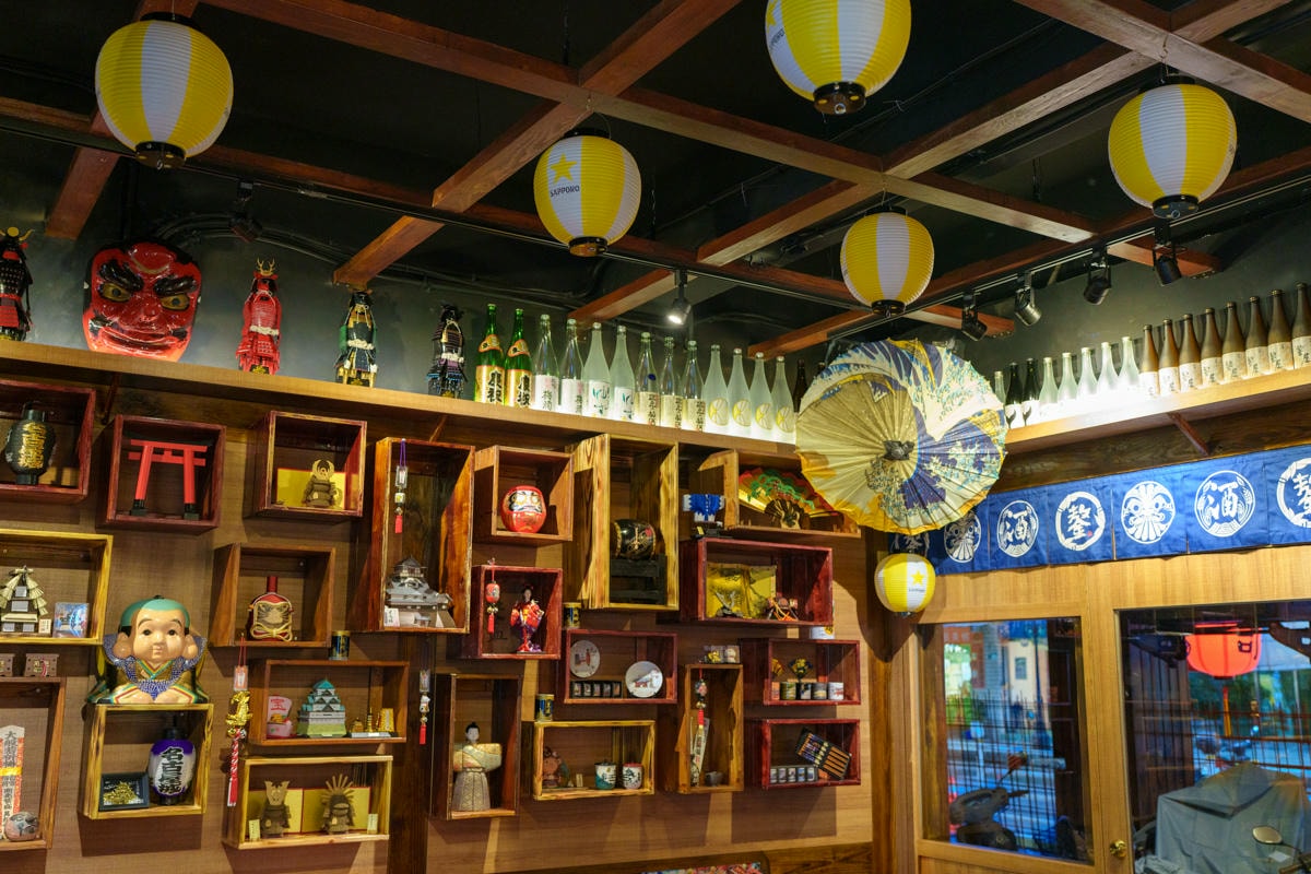 【鏊屋 串燒/壽司/酒場】板橋新埔居酒屋推薦，特色必吃握壽司、刺身，大啖各式特色料理，陽明街上最美居酒屋！