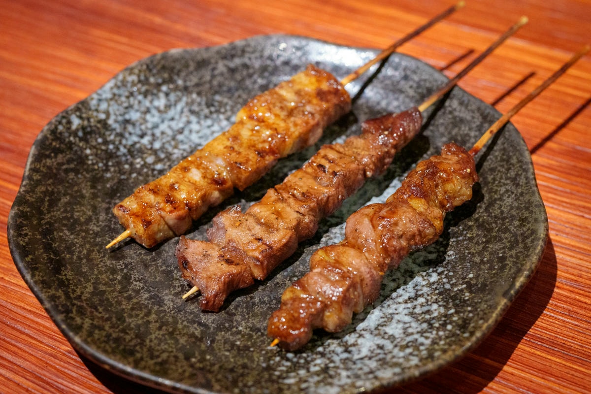 【鏊屋 串燒/壽司/酒場】板橋新埔居酒屋推薦，特色必吃握壽司、刺身，大啖各式特色料理，陽明街上最美居酒屋！