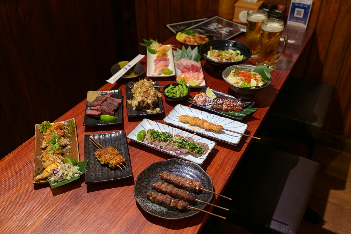 【鏊屋 串燒/壽司/酒場】板橋新埔居酒屋推薦，特色必吃握壽司、刺身，大啖各式特色料理，陽明街上最美居酒屋！
