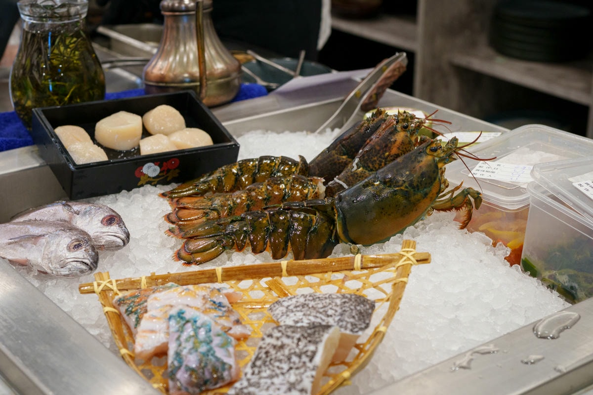 【明水然．樂】宜蘭礁溪慶生聚餐美食推薦，Google 評論4.8高分頂級無菜單鐵板燒，2000元有找的小資族大享受！